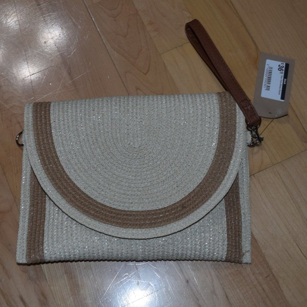 New w Tags!  Stash Boutique Two Tone Straw Clutch Purse (has shoulder strap)